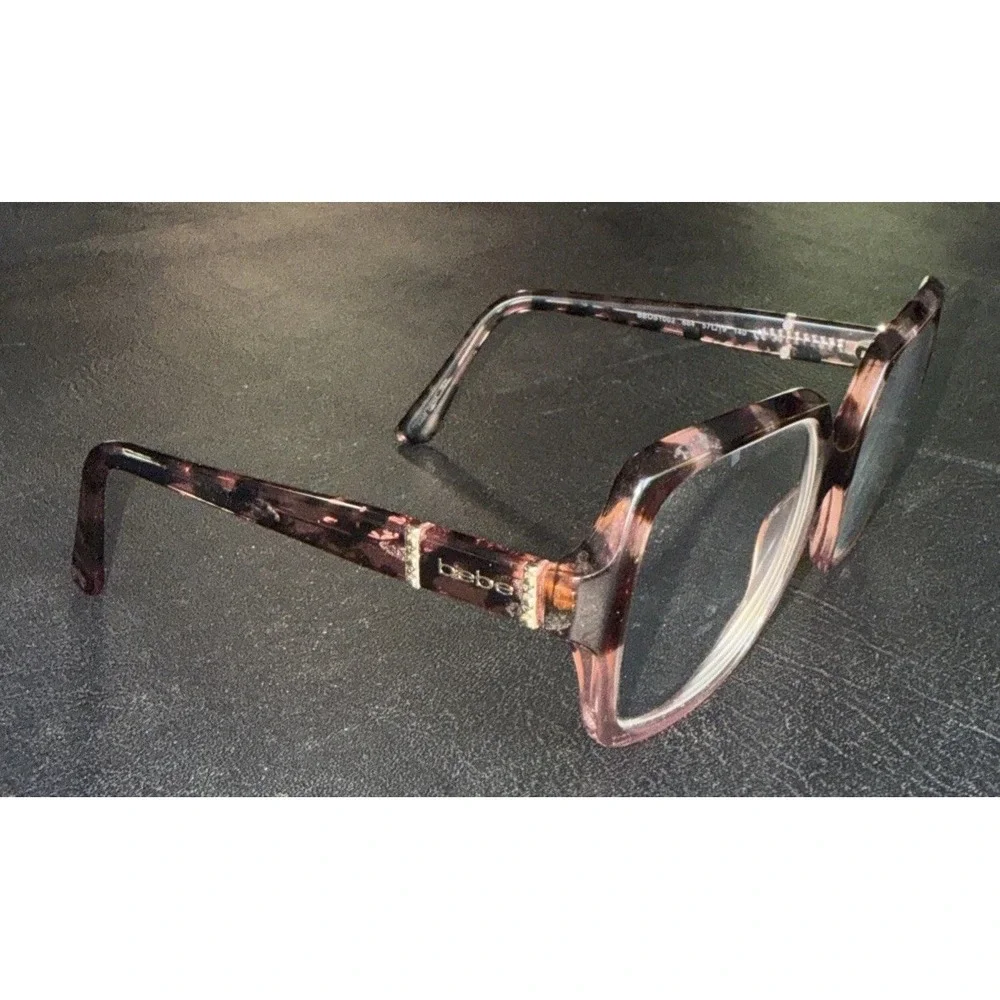 bebe eyeglasses feature